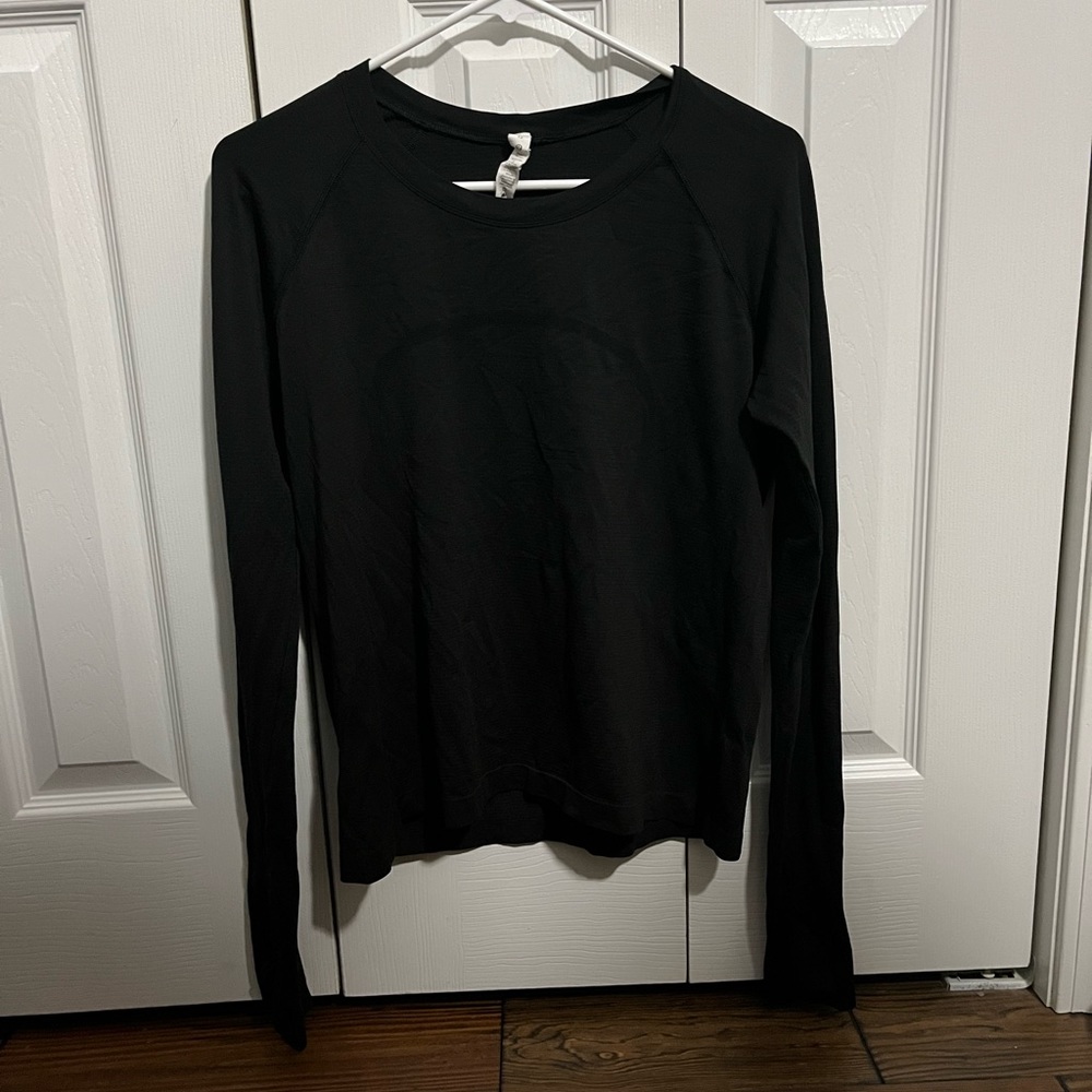Lululemon swiftly tech long sleeve shirt